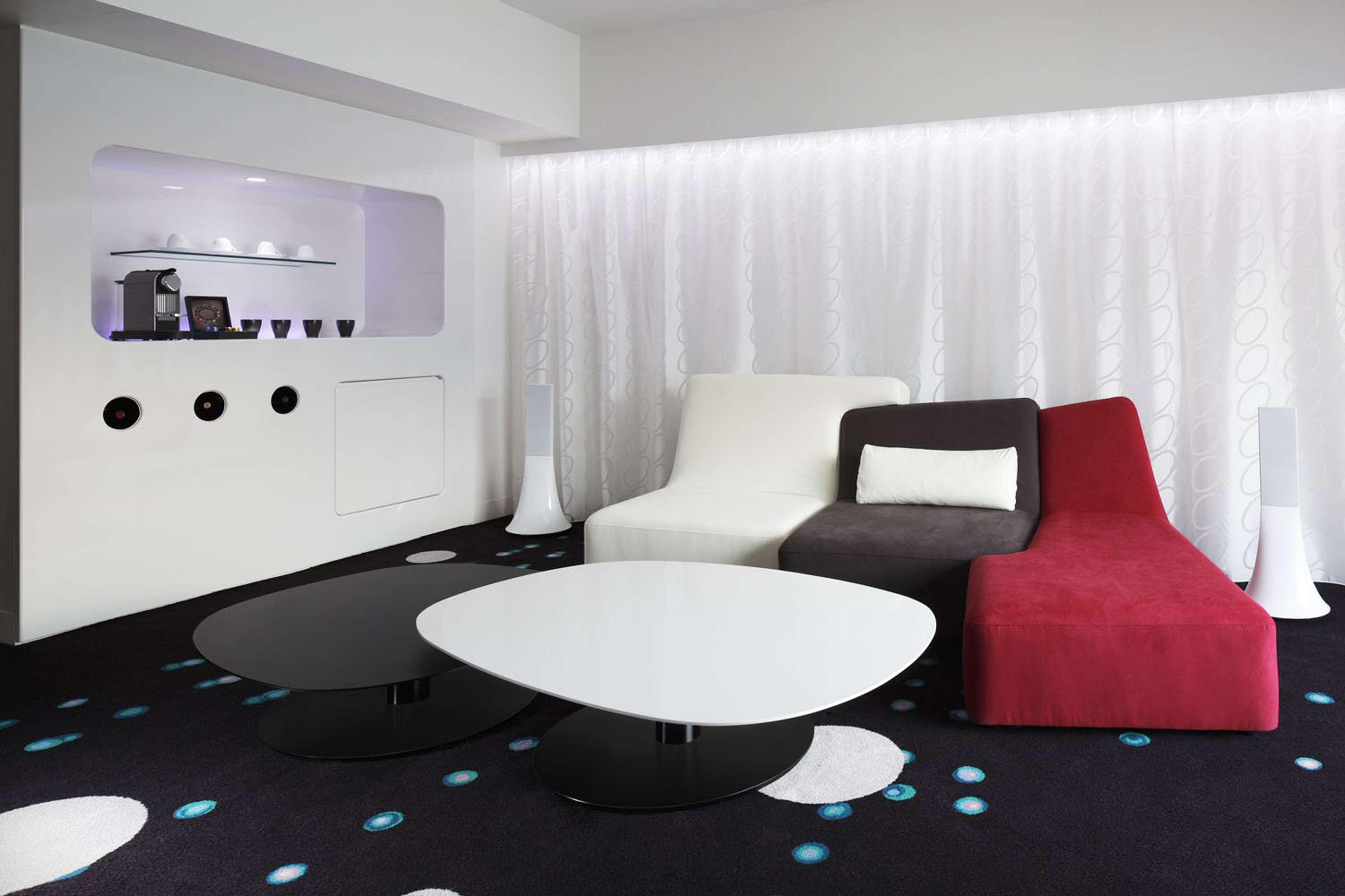 Hilton Tokyo Bay Hotel Urajaszu Kültér fotó