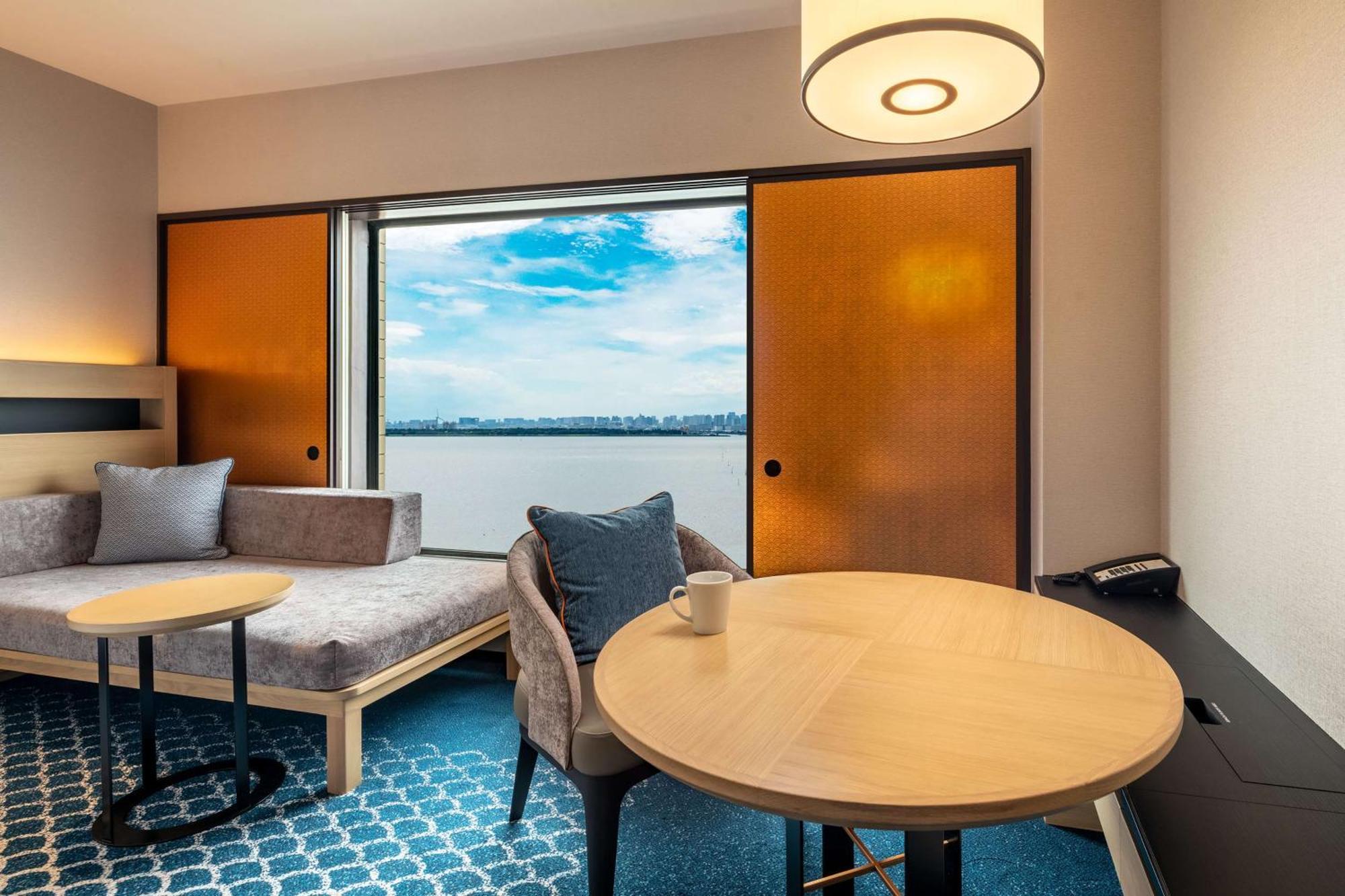 Hilton Tokyo Bay Hotel Urajaszu Kültér fotó