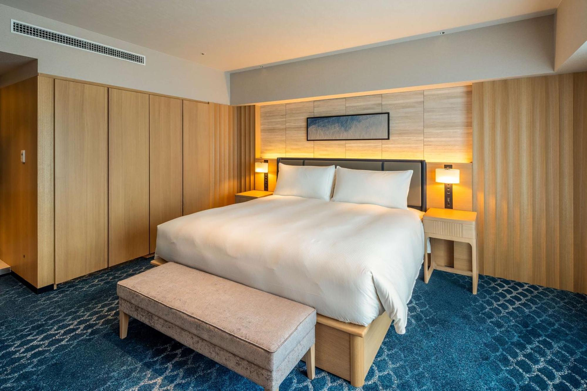 Hilton Tokyo Bay Hotel Urajaszu Kültér fotó